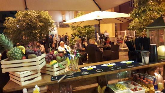 Vittoria Cafe