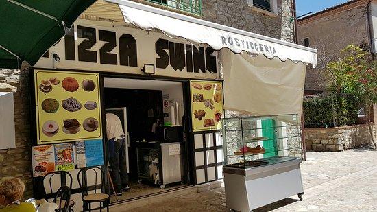 Pizza Swing