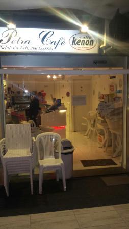 Petra Caffe