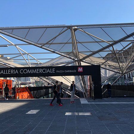 Centro Commerciale Plaza