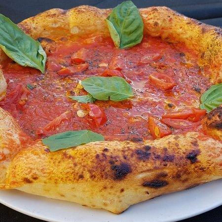 Hell's Pizza