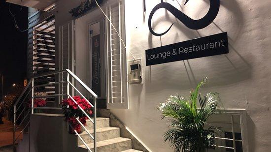MA Life Lounge & Restaurant
