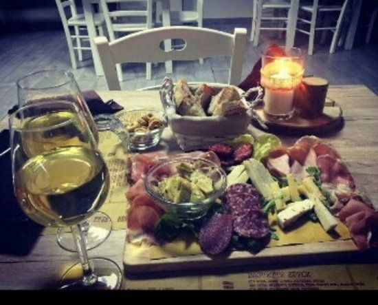 Winery & Baguette