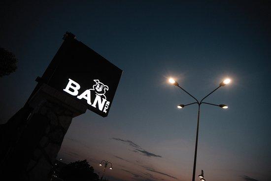 BAN Pub