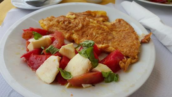 Angelo's snack bar