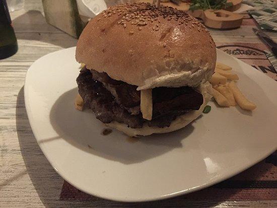Le Magot Beerhouse