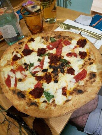 Hintana Pizza