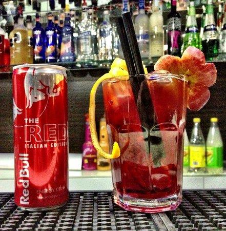 Momo Lounge Bar