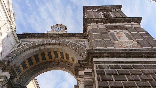 Arco Dell'Annunziata