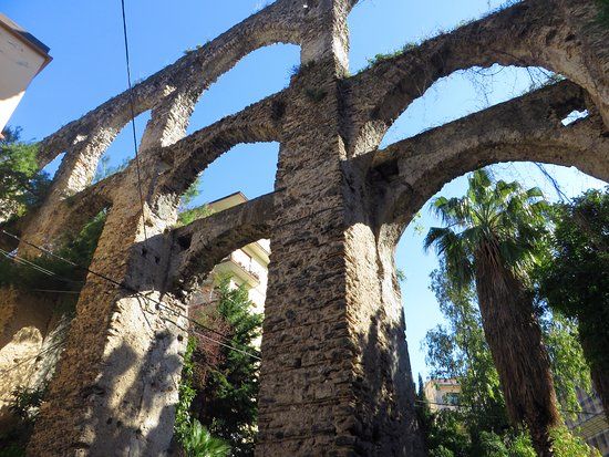 Acquedotto Medievale