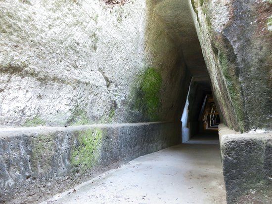 Antro della Sibilla