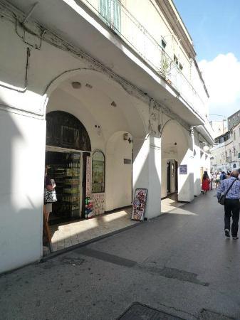 Salumeria Capri Rosticceria