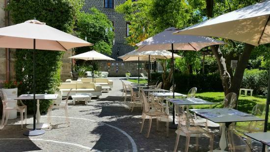 Artis Domus Restaurant Bar