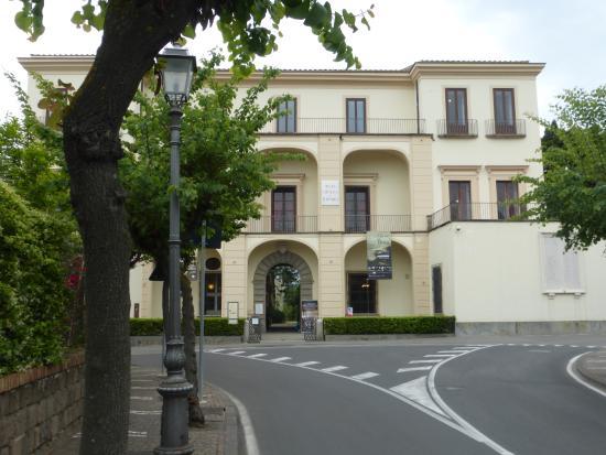 Museo Correale di Terranova